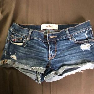 hollister ripped jean shorts